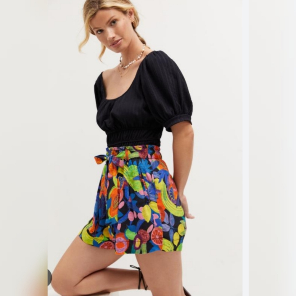 Anthropologie X Orane Sigal Fruit Medley Linen Shorts size Small